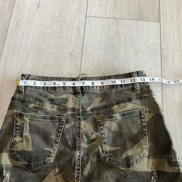 DANCE & MARVEL Skirt S Cargo Camo Army Green Camouflage Mini Distressed - Picture 4 of 7